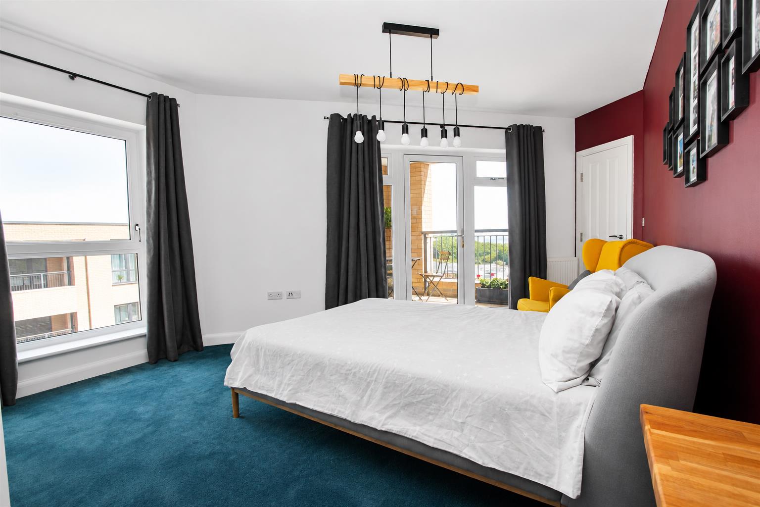 3 bed property in London Road, Wallington